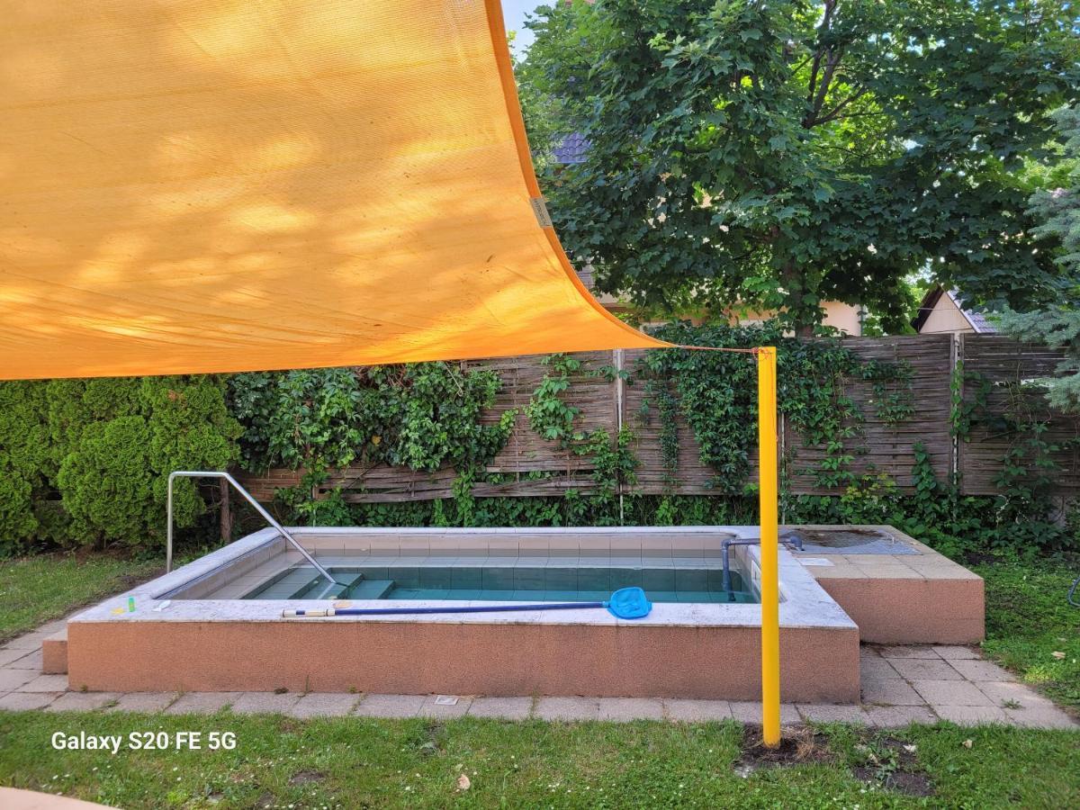 Yellow Sun 2 Apartman Шиофок Экстерьер фото
