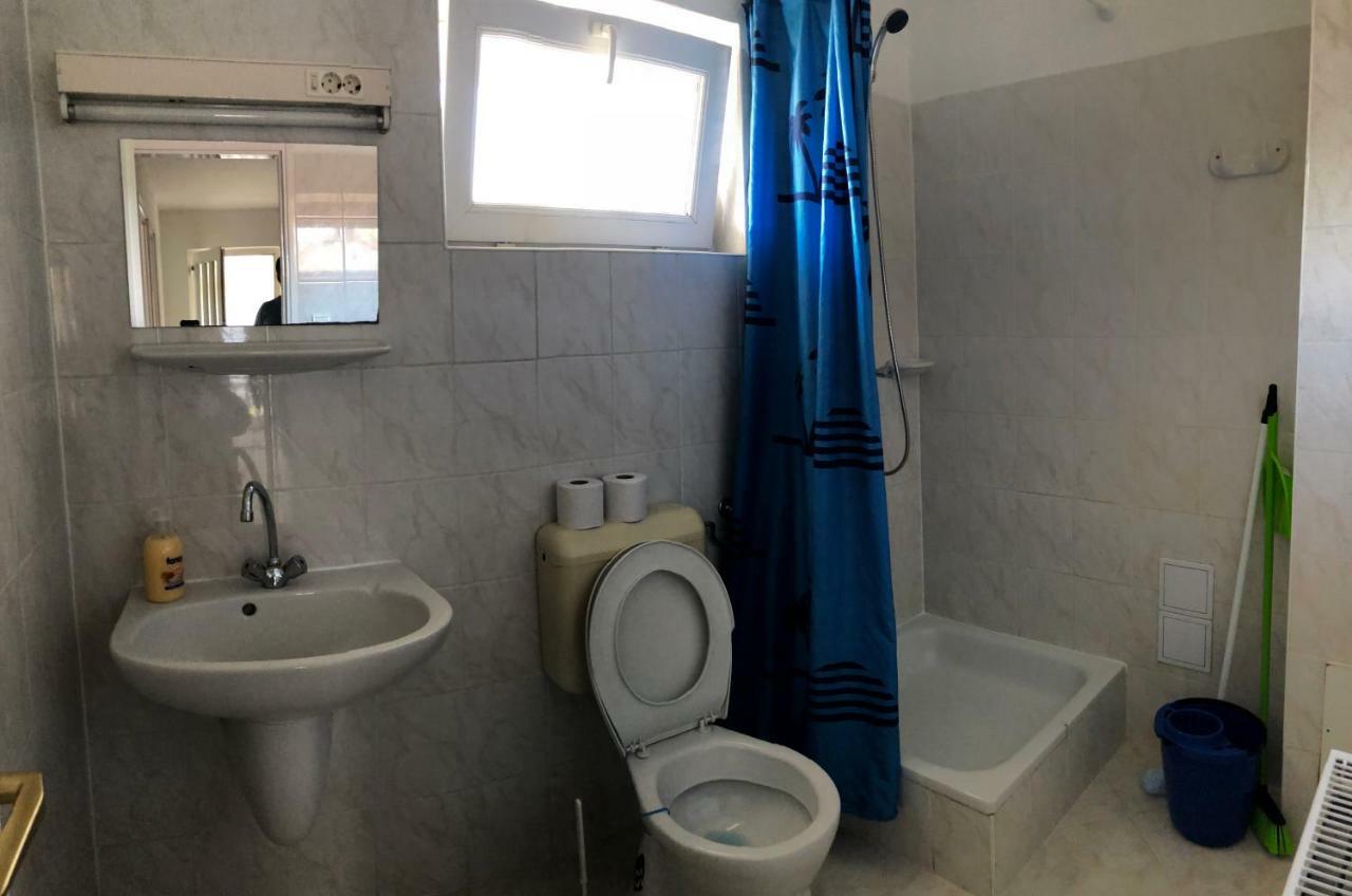 Yellow Sun 2 Apartman Шиофок Экстерьер фото